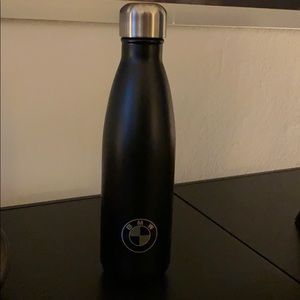 Swell bottle - BMW logo